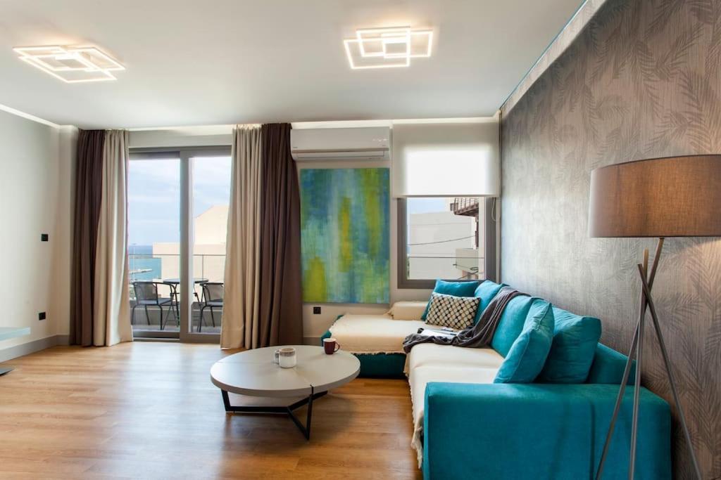 Minimal Loft Art With Sea View Over Heraklion Harbour Екстер'єр фото
