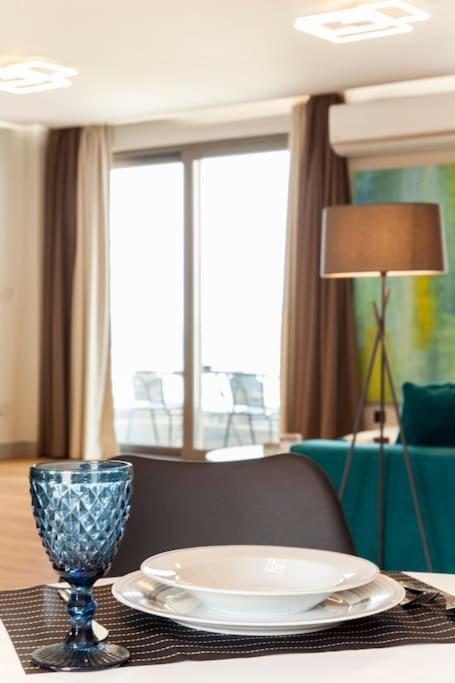 Minimal Loft Art With Sea View Over Heraklion Harbour Екстер'єр фото
